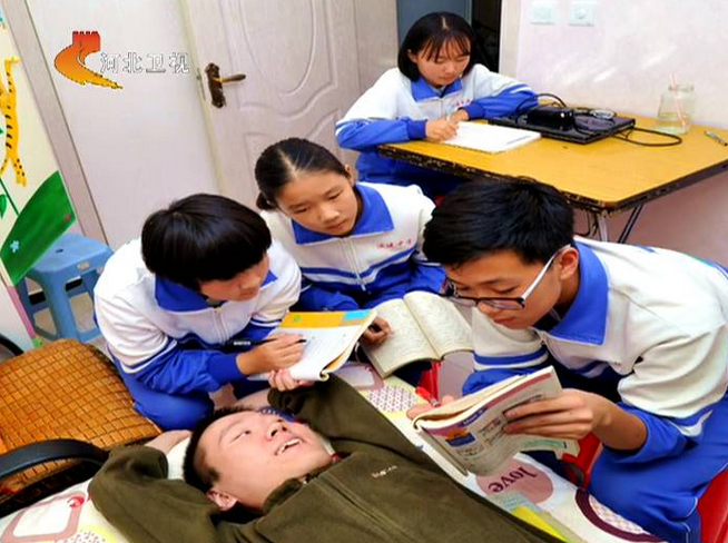 同樣是老師,為何差距這么大 同樣是老師,為何差距這么大