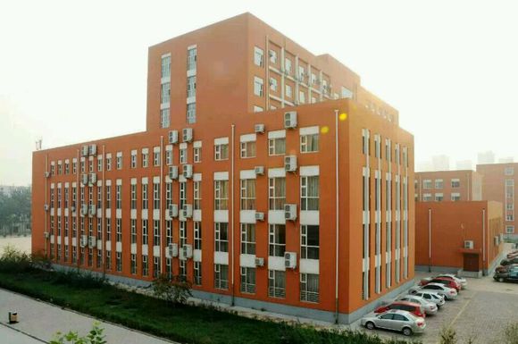 ��ʲô���x�����еڶ�ؔ��(j��ng)�W(xu��)У��