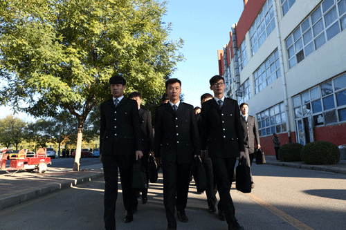 �ȷ���ͨ�\(y��n)ݔ�W(xu��)У