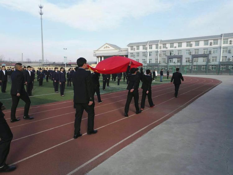 �ػʍu�|�����շ���(w��)�W(xu��)У