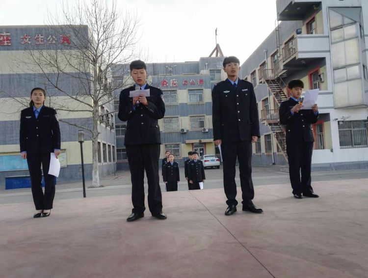 �ػʍu�|�����շ���(w��)�W(xu��)У