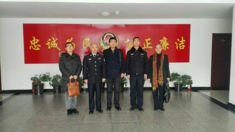 �ػʍuɽ���P(gu��n)˾�����ٌW(xu��)У