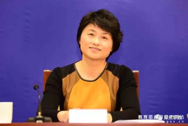 �I(y��)����