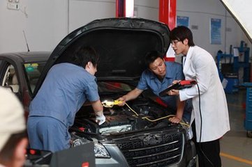 ʯ���f��Ӣ�����Ќ��W(xu��)У���������У�͸��е��x��