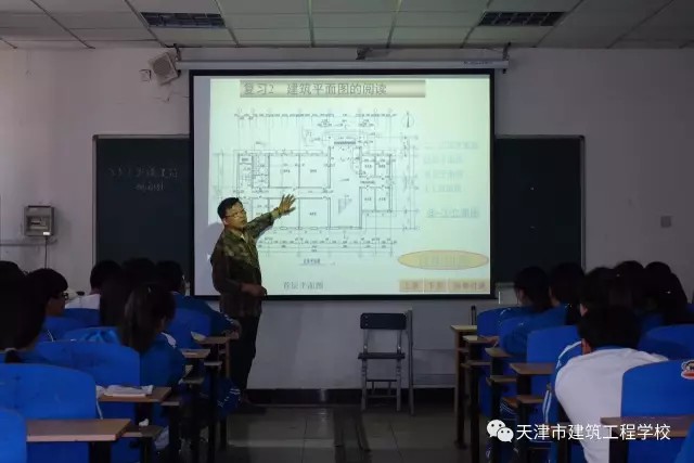 ����н������̌W(xu��)У�������I(y��)��������܆���