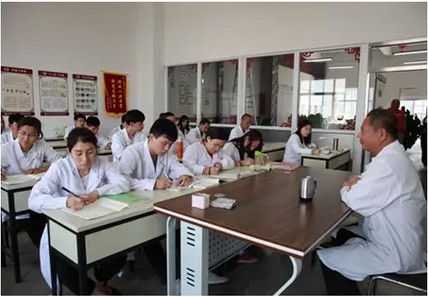 ʯ���f���Sᘾ����ÌW(xu��)У�ڶ���ᘾ�����ȫ�ư��_(k��i)ʼ��(b��o)����