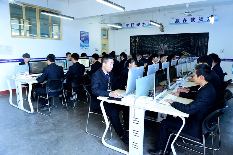 �����I(y��)�W(xu��)Ժ