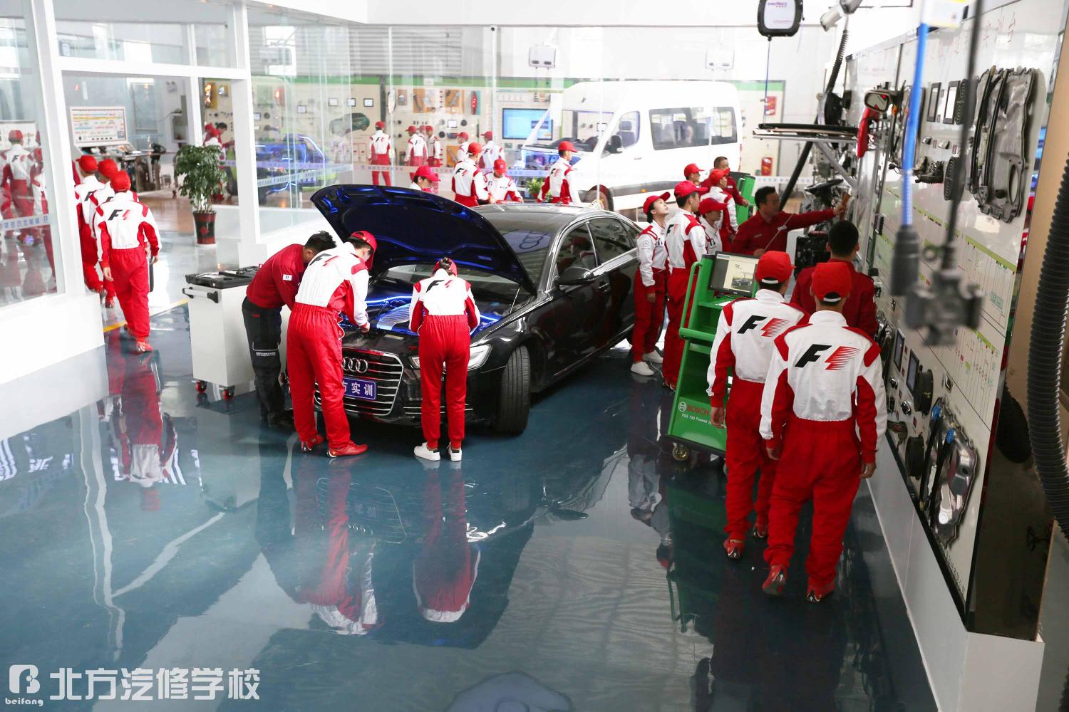 ʯ���f�������ތW(xu��)У�W(xu��)�M(f��i)����