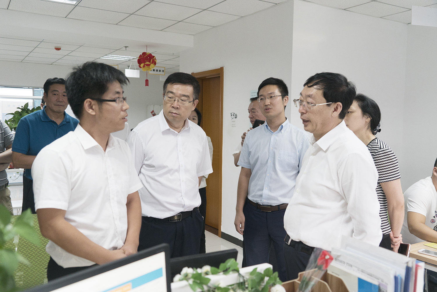 ��ɽ�г���(w��)�����L(zh��ng)����(gu��)�xһ���W�R��(chu��ng)Ԫ�������^ָ��(d��o)