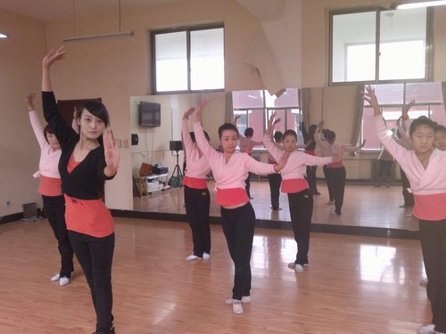 ʯ���f�W(xu��)ǰ�����W(xu��)У��ʲô�n���O(sh��)����