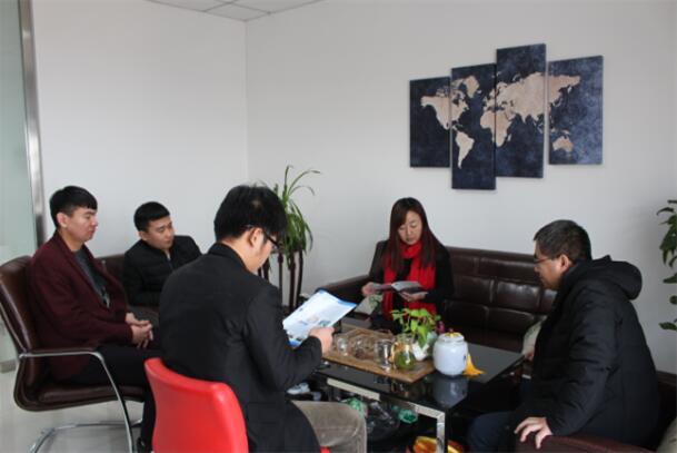 �ӱ������������̼��g(sh��)�����W(xu��)У��������(chu��ng)Ԫ�����M�ИI(y��)��(w��)����