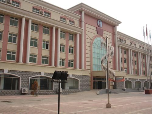 �ڱ������d���I(y��)�����W(xu��)У���^�m(x��)���W(xu��)����