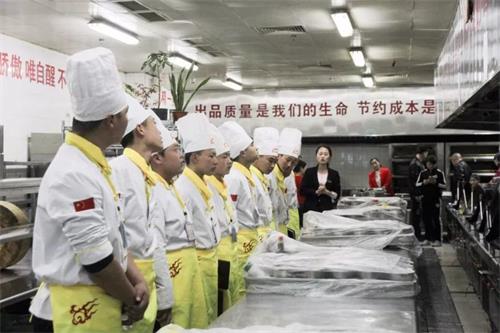 ��������ʯ���f�|����W(xu��)У�͘I(y��)ָ��(d��o)�n���˽�һ����