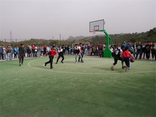 �е¿Ƽ��������̌W(xu��)У��ô�ӣ�