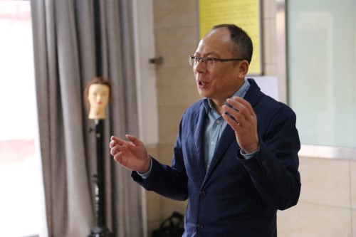 �����|�������W(xu��)У��һ��У�������Մ���A�M�_չ 