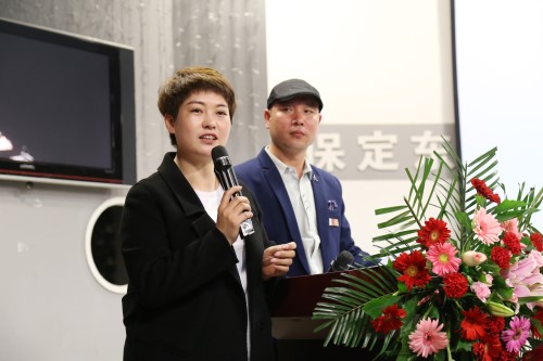 �����|�������W(xu��)У��һ��У�������Մ���A�M�_չ 