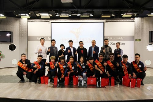 �����|�������W(xu��)У��һ��У�������Մ���A�M�_չ 