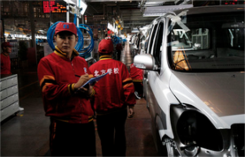 �����������ތW(xu��)У��ɫ���I(y��)�����ӵ���