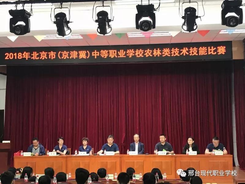 ���_�F(xi��n)���I(y��)�W(xu��)У�ھ������W(xu��)У�r(n��ng)����ܸ�ِ�Дث@����һ�Ȫ�