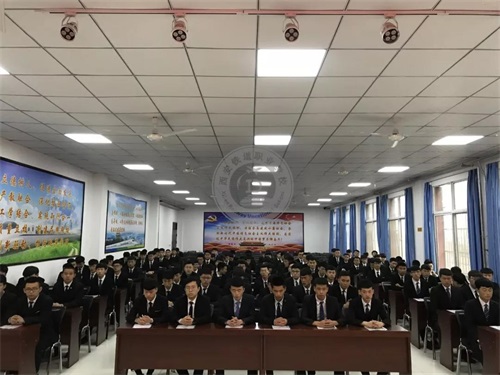 �����F���I(y��)�W(xu��)У������������Ƹ��(hu��)�A�M�e�k��