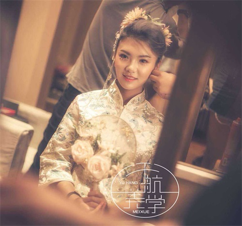 ��ɽ�ں����W�����OӋ��Ӗ�WУ��ʲô�n����