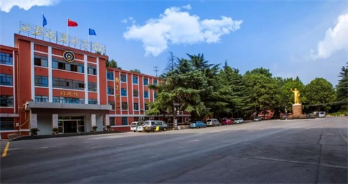 �����F���I(y��)�W(xu��)У�Æ���