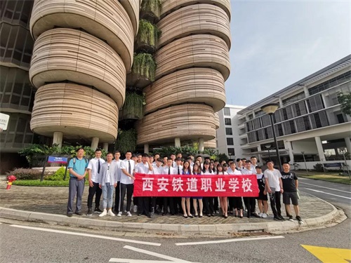 �����F���I(y��)�W(xu��)У�W(xu��)�����¼����_(k��i)����(gu��)�H������ƪ�� 