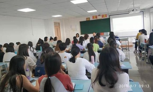 �����F(xi��n)������I(y��)�W(xu��)У�½̎����I(y��)��(w��)��Ӗ(x��n)��������_