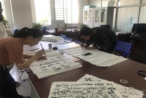 �����F(xi��n)������I(y��)�W(xu��)У��������֕��������Е����Ļ�