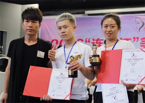 �����|�������W(xu��)У���|����Ӣ-������