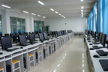 ������(chu��ng)�T�I(y��)��Ӗ�WУ�WУ�n�̶���ʲô���܌W�҃�(n��i)�OӋ����