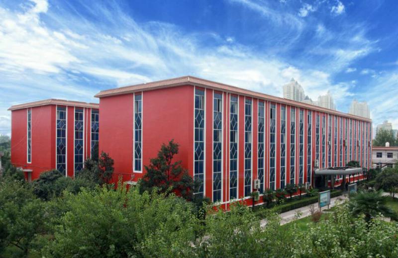 �����������̼����W(xu��)Ժ��ô�����W(xu��)УУ�@�h(hu��n)���Æ���