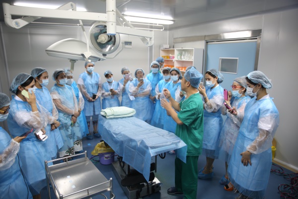 �V����ֵ�����]�����݌W(xu��)У����