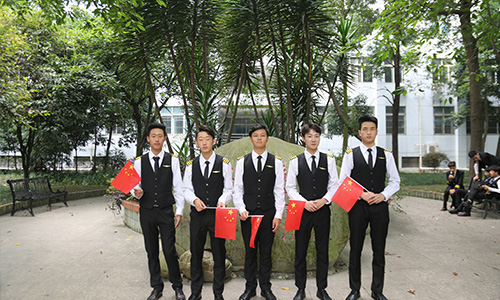 �Ĵ����̌W(xu��)Ժ���Ռ�(zhu��n)�I(y��)��ԇ�y����