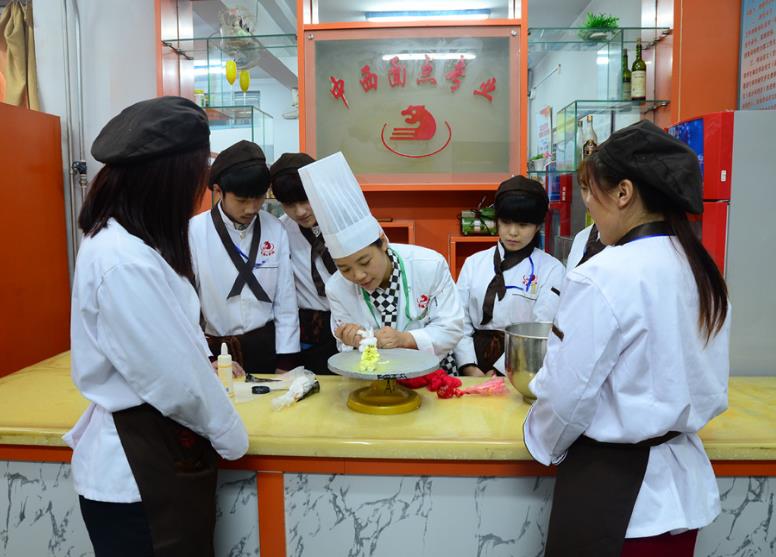 �������񼼹��W(xu��)У�������c(di��n)���I(y��)��ô����