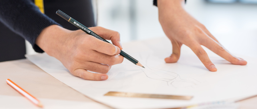 �ػʍu�|�����b�W(xu��)У������Щ�n����ɫ��