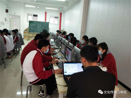 ʯ���f�Ļ���ý�W(xu��)У��ý�w�\�Iӆ�ΰࣺ���\ָ���w�����ֱ�ِ���Qِ�_ʼ����