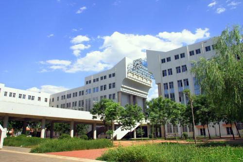 �ӱ���(j��ng)�Q(m��o)��W(xu��)�Л]�г��˸߿���