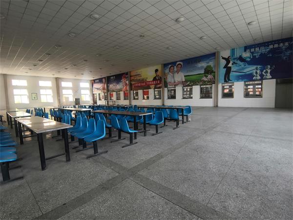 ���u���Q(m��o)��ͨ�W(xu��)У������(ji��n)��