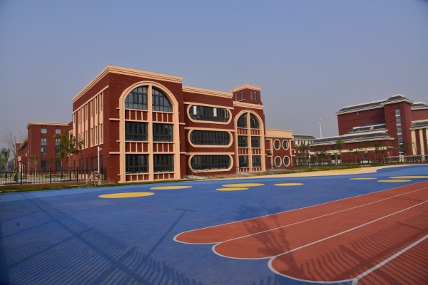  ʯ���f�����W(xu��)У�_�O(sh��)��3+2���I(y��)��