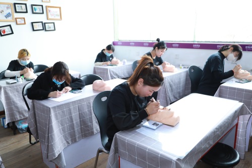 ���������I(y��)������Ӗ(x��n)�WУ��������