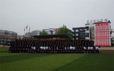 �ж������B(y��ng)��˾���WУ��? 