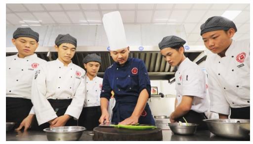 �V���Ƽ����Q(m��o)�߼������WУ��������