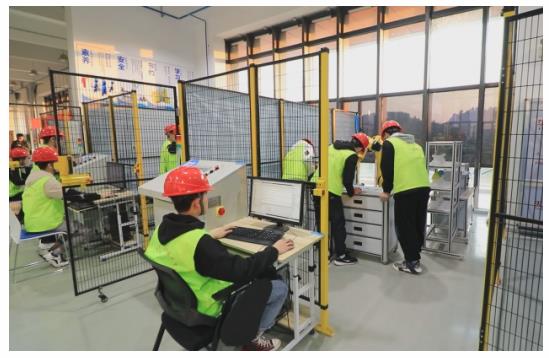 �V���Ƽ����Q(m��o)�߼������WУ��������