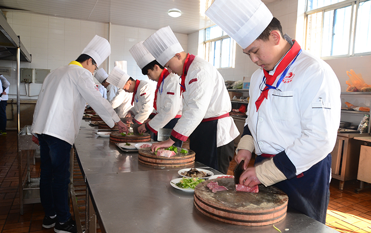 ����������W(xu��)У�N���n�̰���ô����